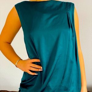 Vince-Beautiful silky and sexy Vince top.